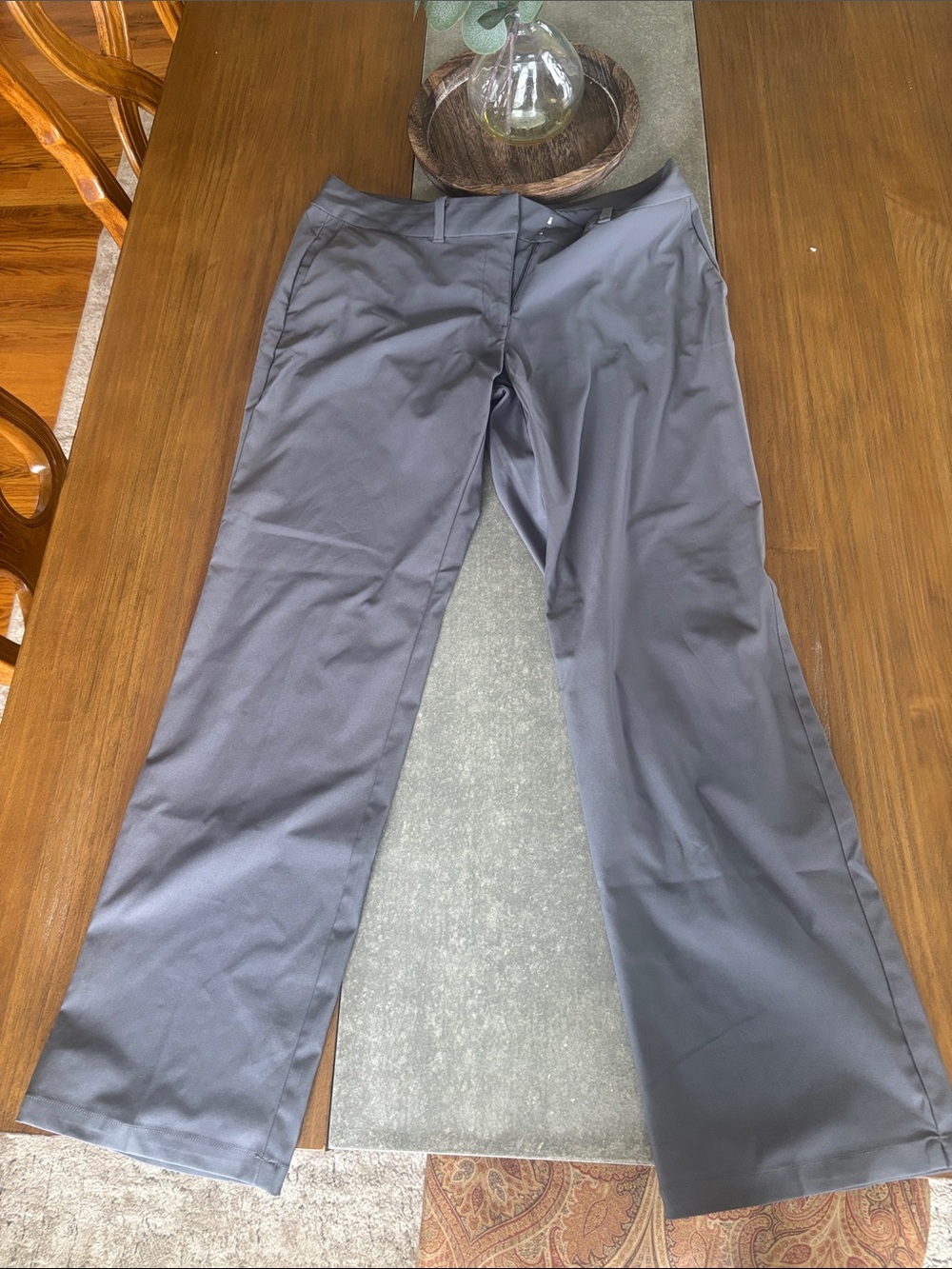 Women’s Straight-Leg Nike Gold Pants - Gray